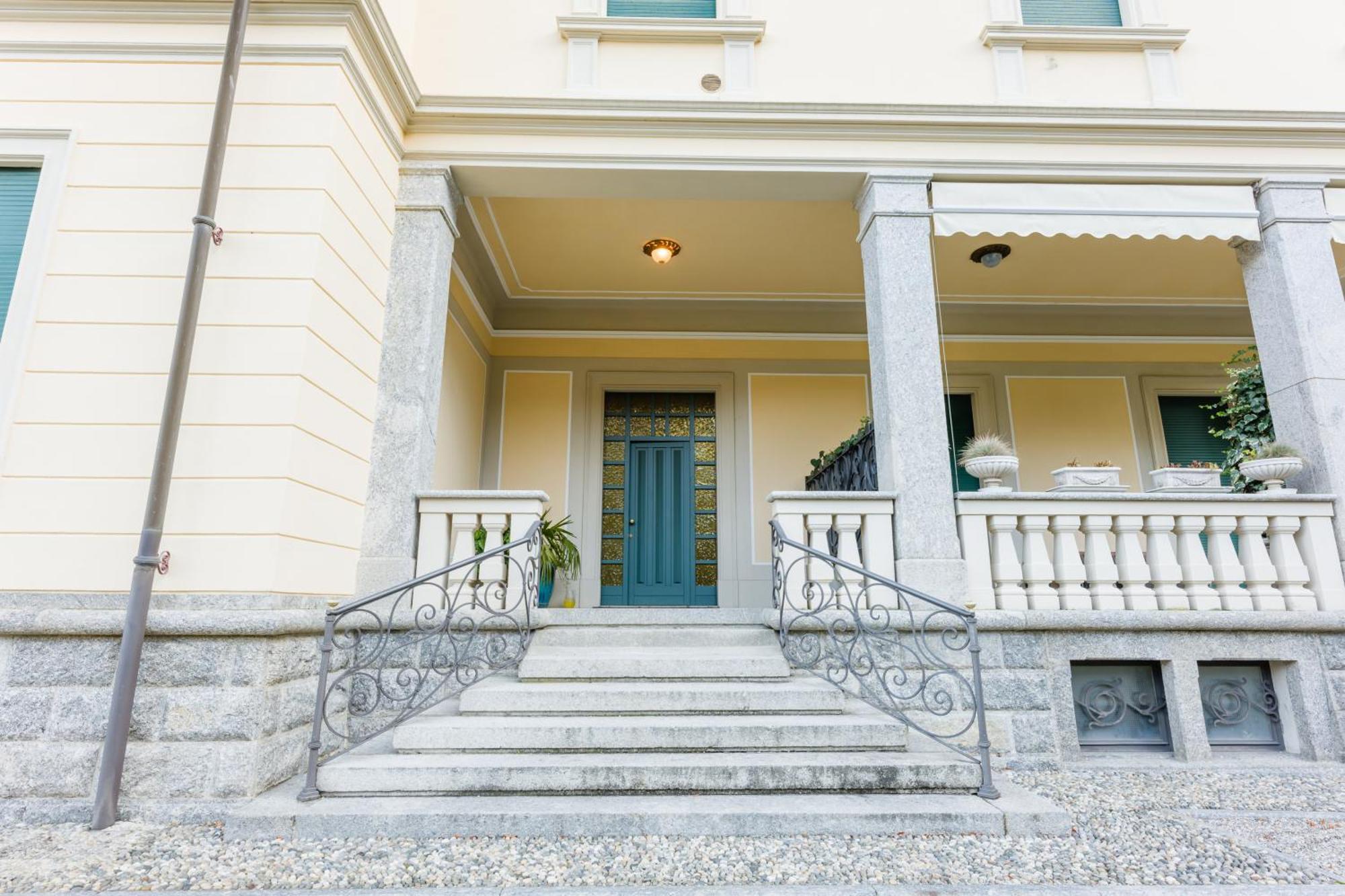 Regal Villa With Como Lake View And Free Parking Bellagio Exterior photo