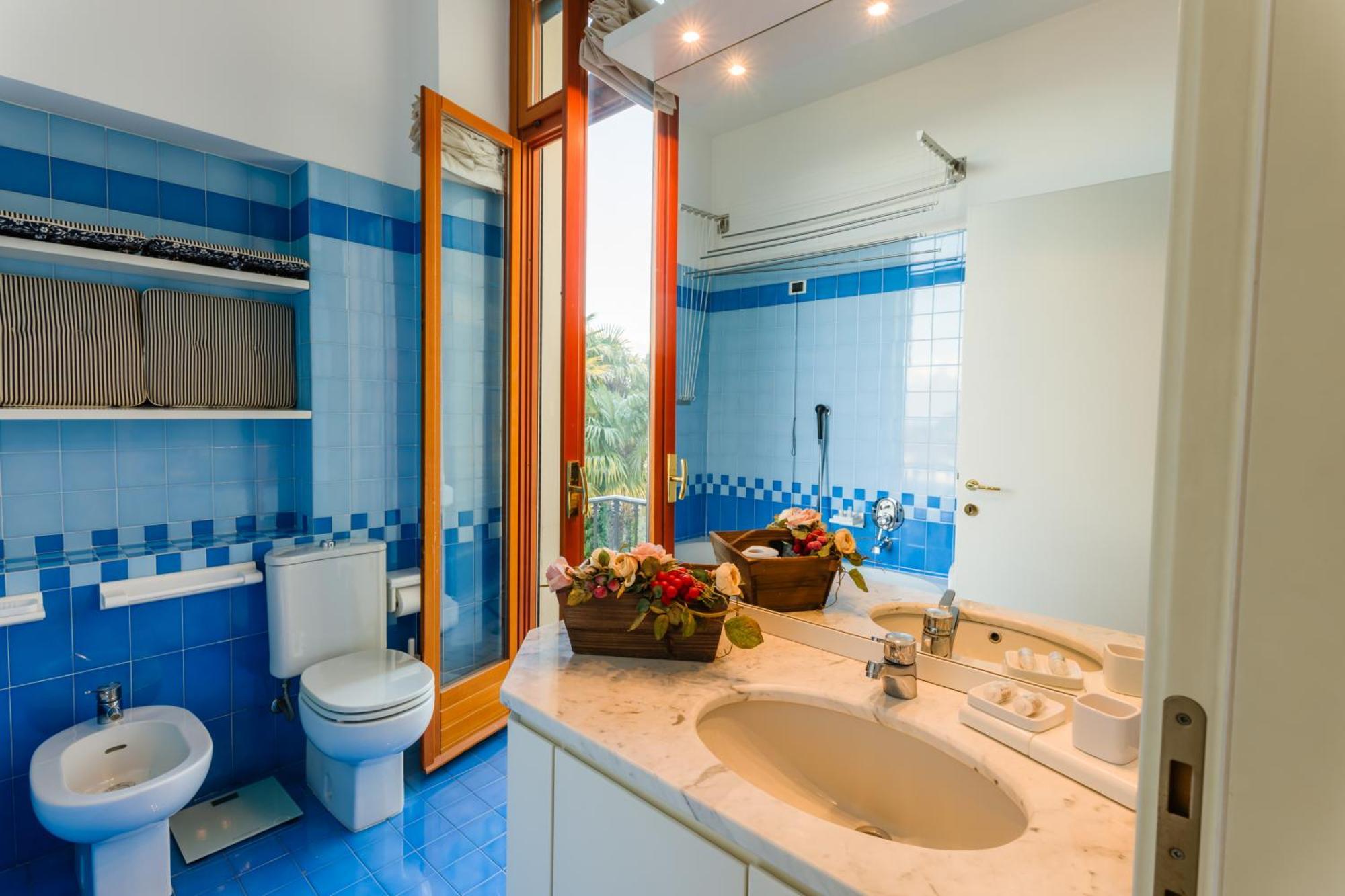 Regal Villa With Como Lake View And Free Parking Bellagio Exterior photo