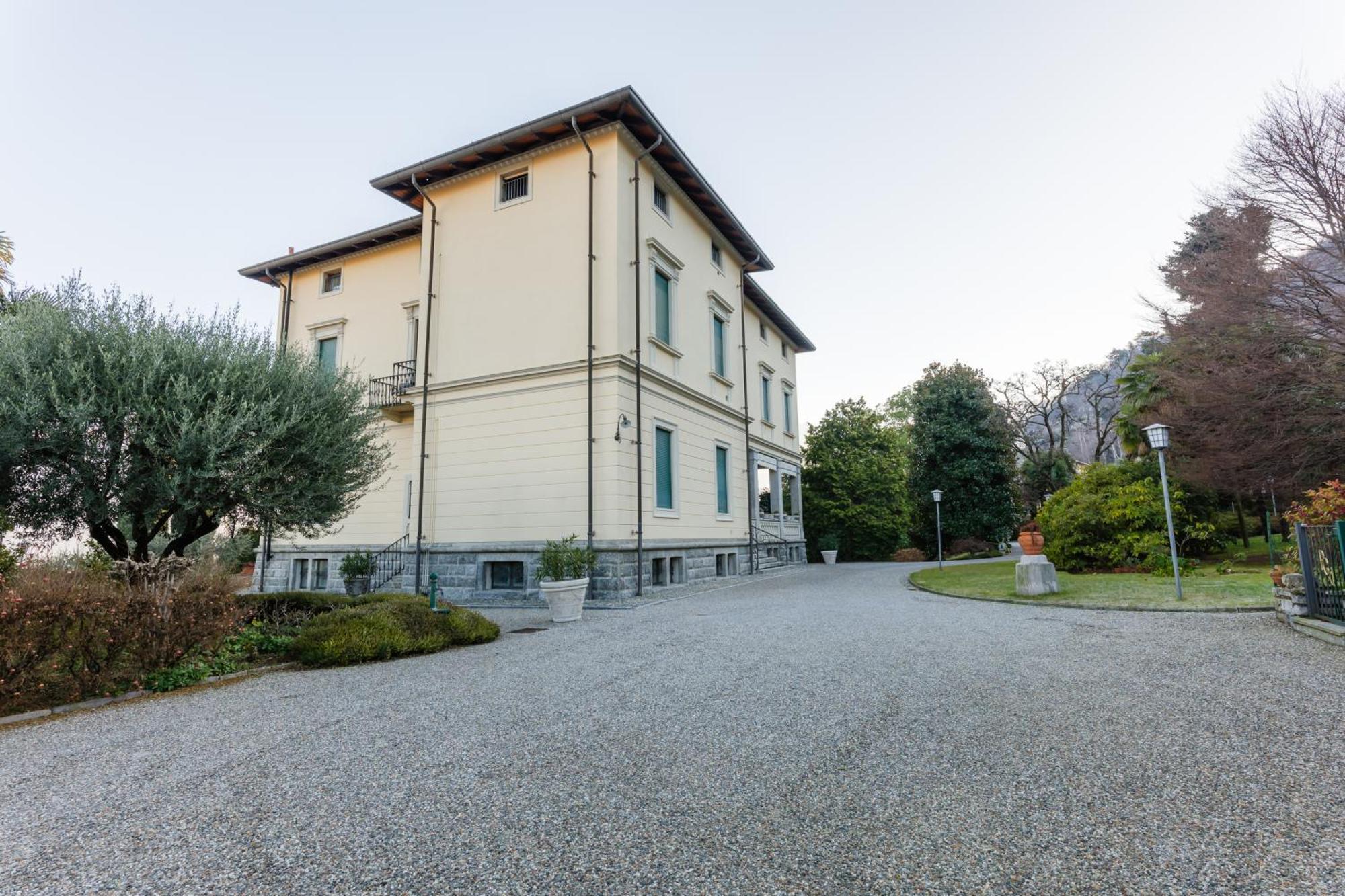 Regal Villa With Como Lake View And Free Parking Bellagio Exterior photo