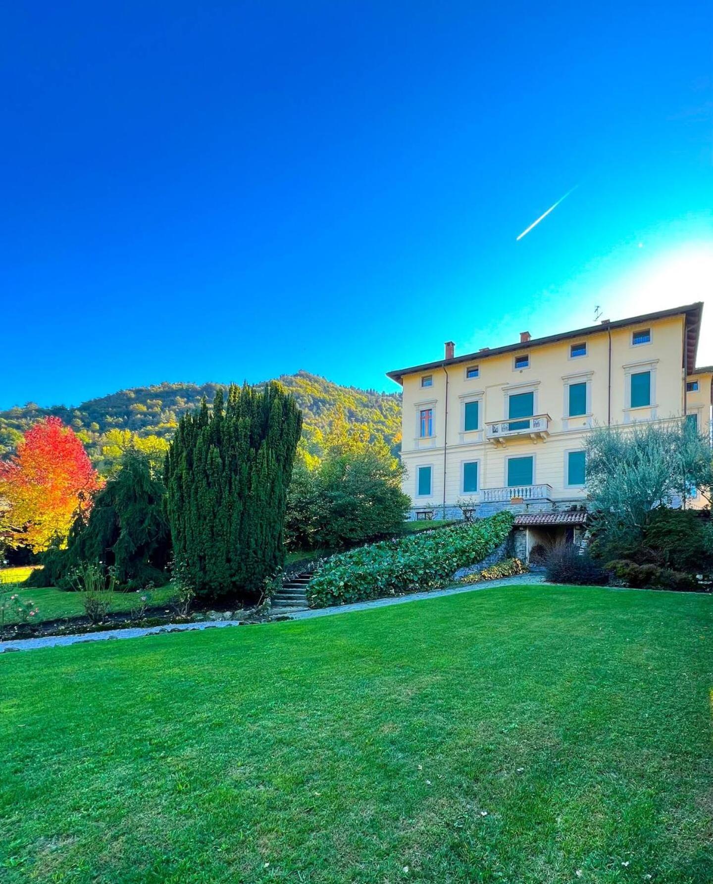 Regal Villa With Como Lake View And Free Parking Bellagio Exterior photo